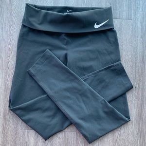 Nike Dry Fit Cropped Legging